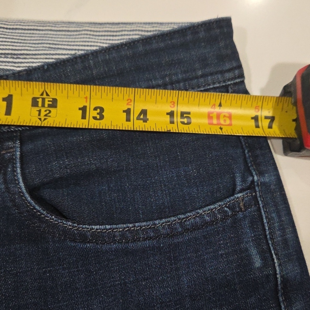Armani Exchange Women's Deep Indigo Slim Jeans 31R low waist. - Picture 10 of 16